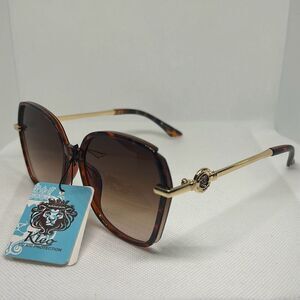 Kleo Butterfly Tortoise Women’s Sunglasses